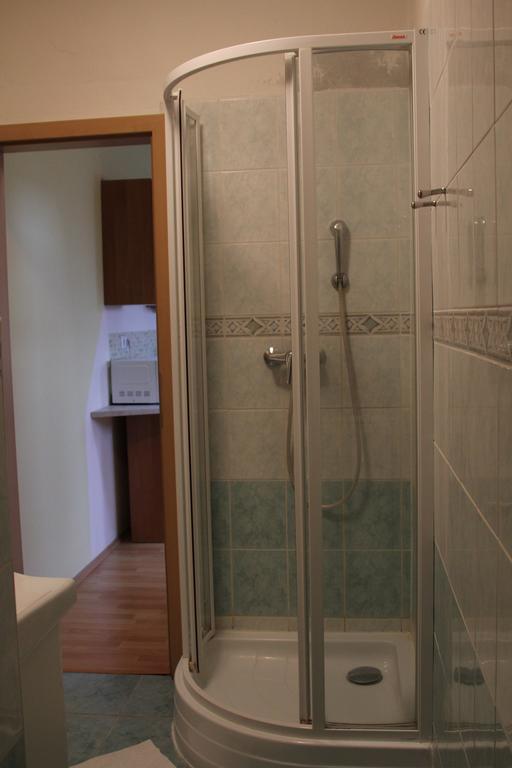 Apartmany Racianska Bratislava Rum bild