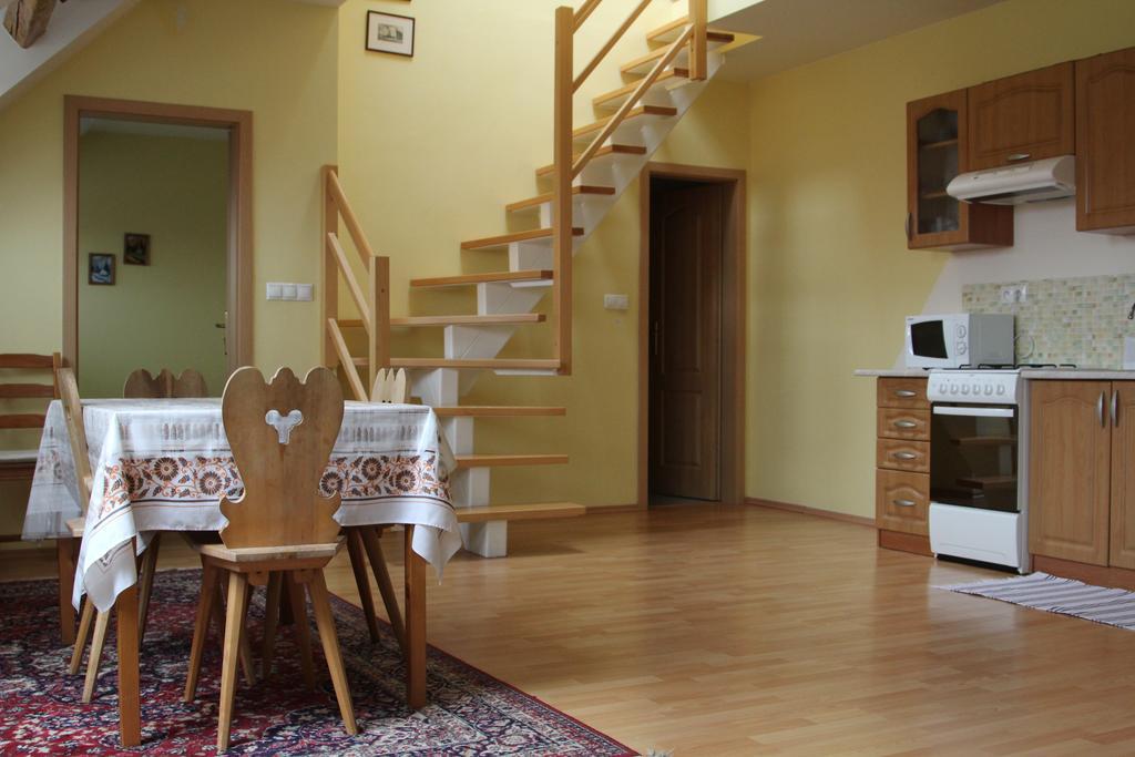 Apartmany Racianska Bratislava Rum bild