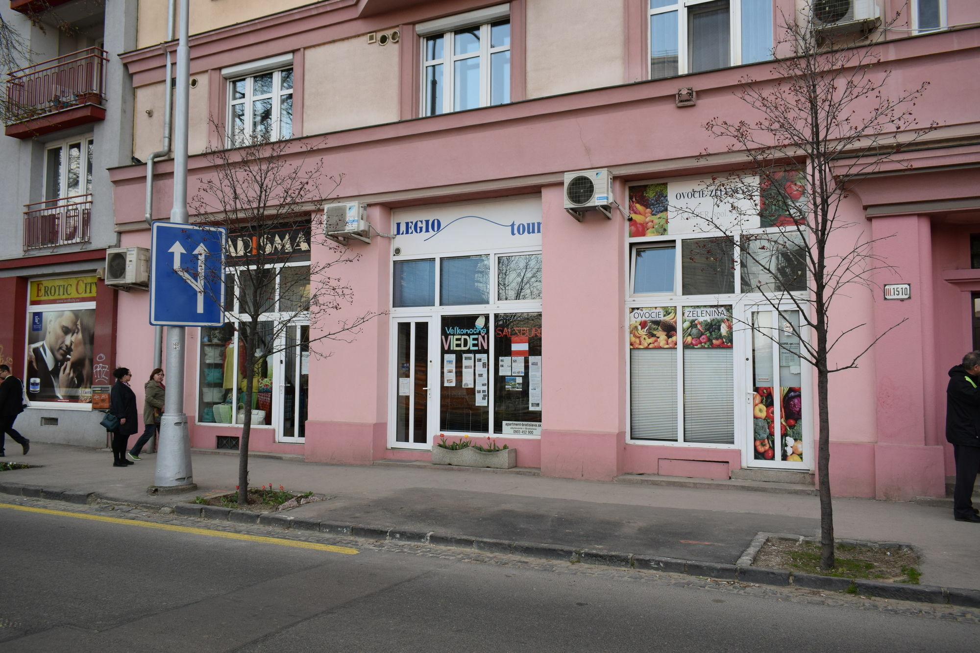 Apartmany Racianska Bratislava Exteriör bild