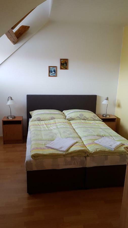 Apartmany Racianska Bratislava Exteriör bild