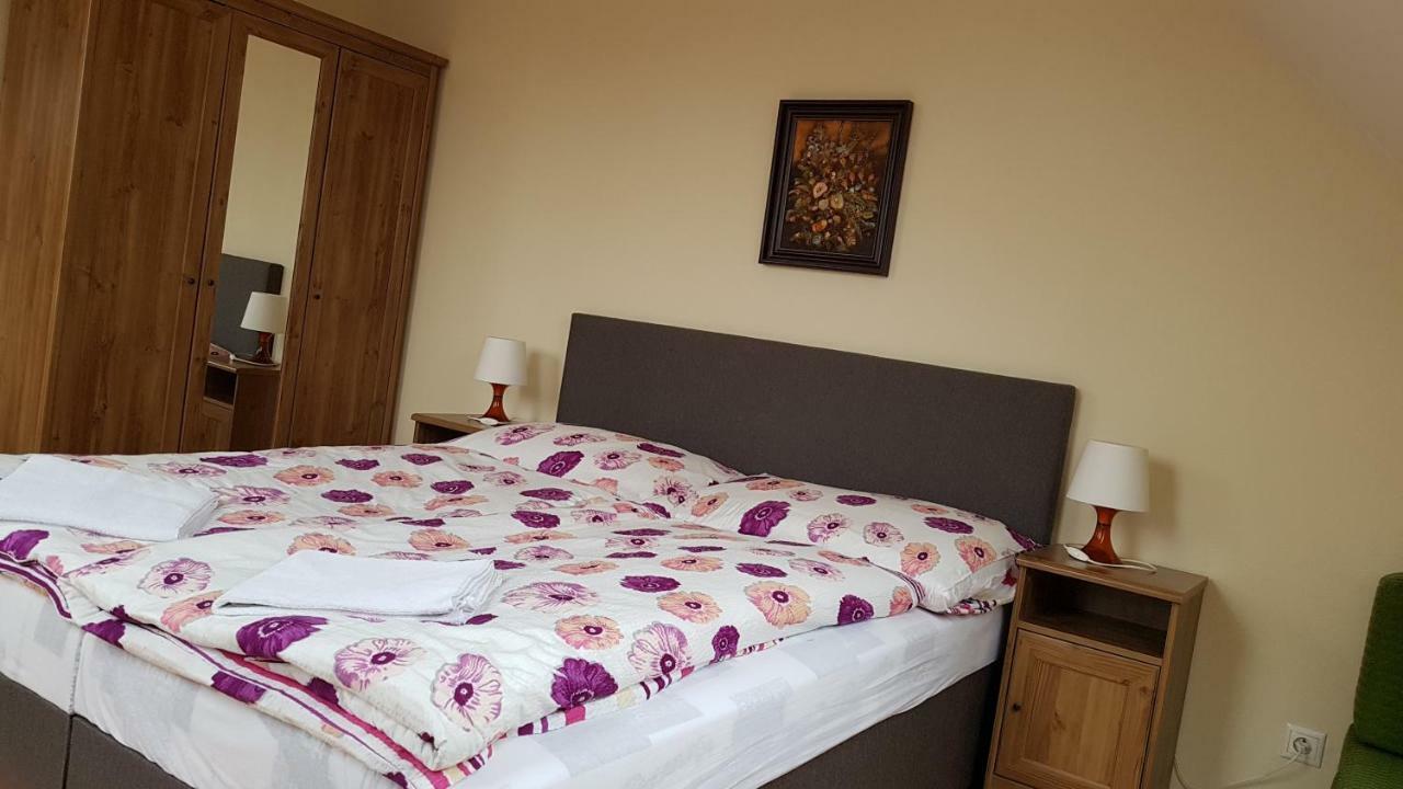 Apartmany Racianska Bratislava Exteriör bild