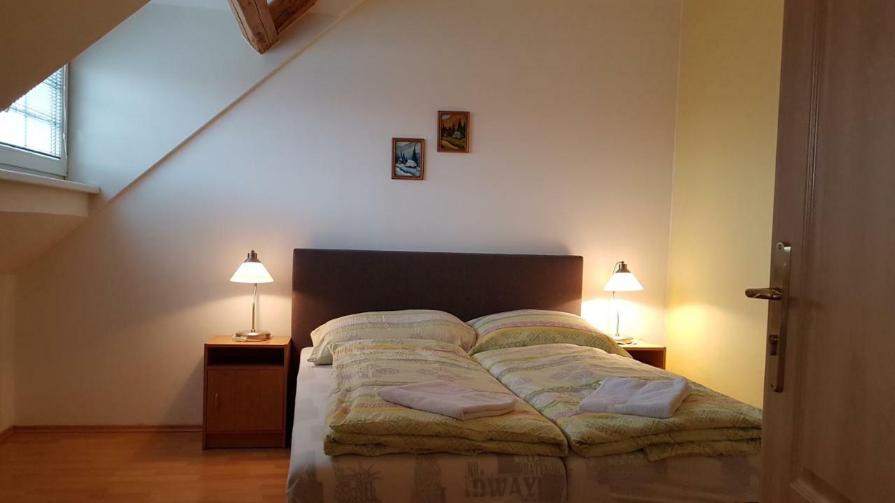 Apartmany Racianska Bratislava Exteriör bild