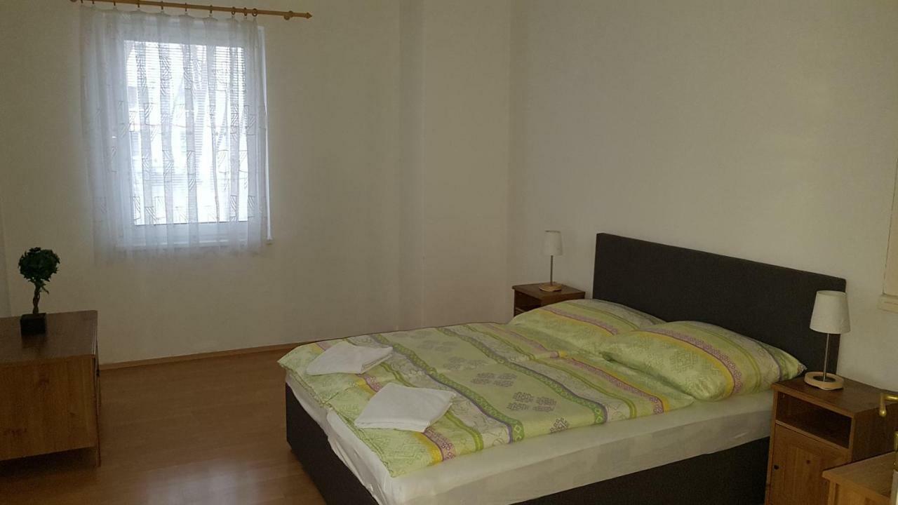 Apartmany Racianska Bratislava Exteriör bild