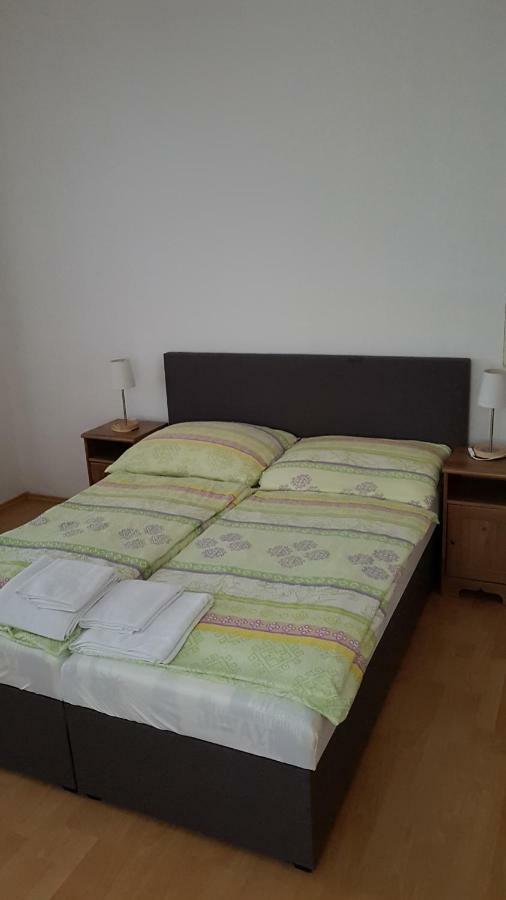Apartmany Racianska Bratislava Exteriör bild