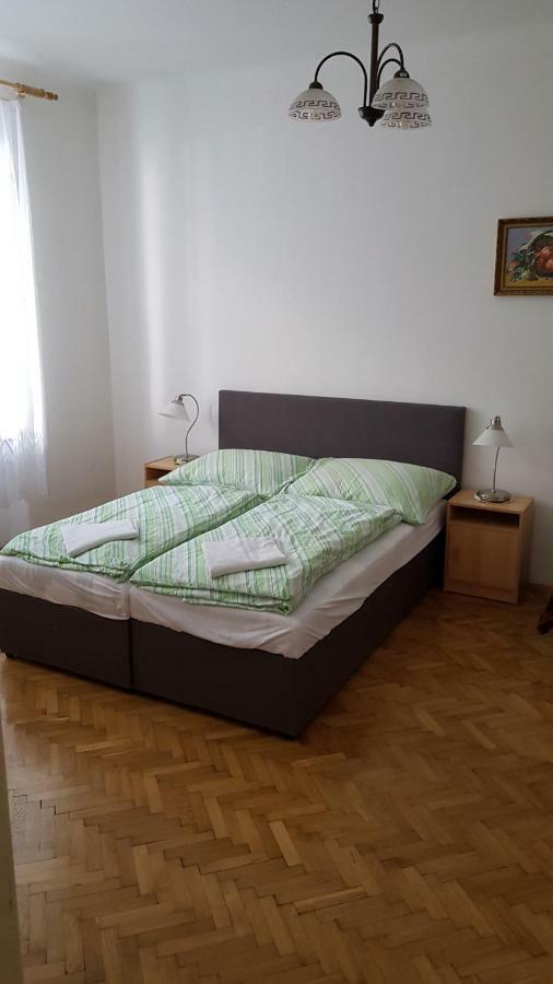 Apartmany Racianska Bratislava Rum bild